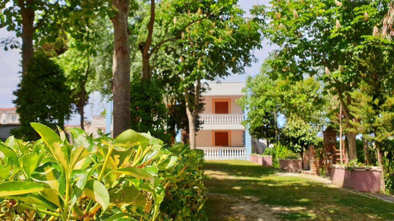 Vila Gridi- Apartamente Me Qera Spille Luaran gambar